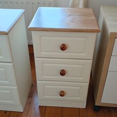 Bedside lockers
