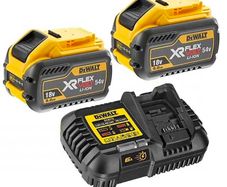 DeWalt 54v FlexVolt 2 x 9Ah Batteries and Fast Charger
