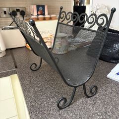 Magazine rack