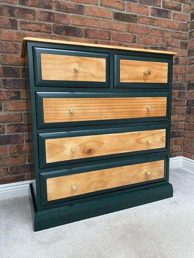 Solid wood Chest of Drawers
