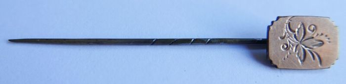 Victorian Gold Metal Antique Stick Pin with Gold Plated  Flower