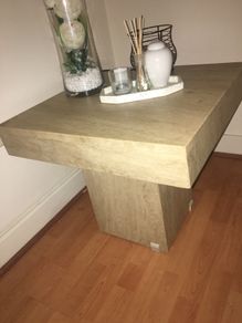 Tavern marble table