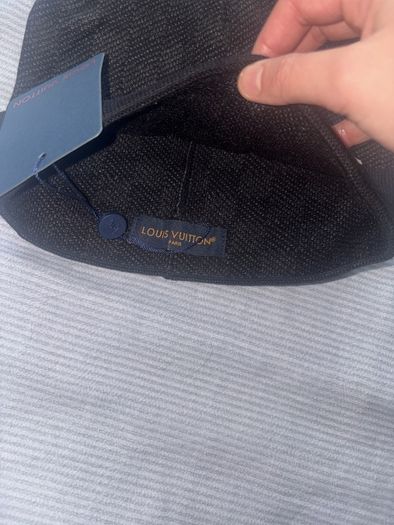 lv hat