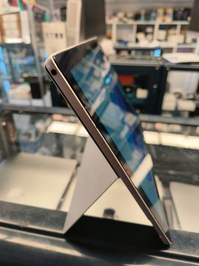 Microsoft Surface Pro 7 1866 with Intel Core i5-1035G4 (12.3-inch, 8GB RAM, 256GB SSD)