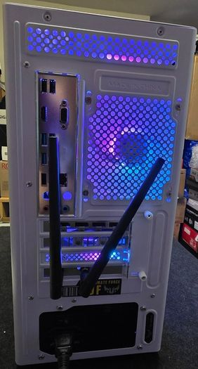 White Gamer Ryzen 5 RTX 4060 Gaming PC
