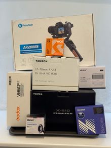 Fujifilm XS10 + Tamron 17-70 mm f/2.8 + VILTROX 33mm f/1.4 + Godox V860III + FeiyuTech AK2000C + 2 original & 2 Duracell batteries & 52mm & 67mm VND + Comica CVM-V30 Lite Shotgun Microphone + Teleprompter + Macro extension tube