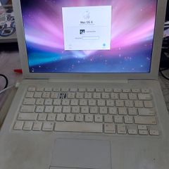 Another vinyage Apple MacBook, has an account, no Battery or charger, no 4 key missing, in very good condition otherwise