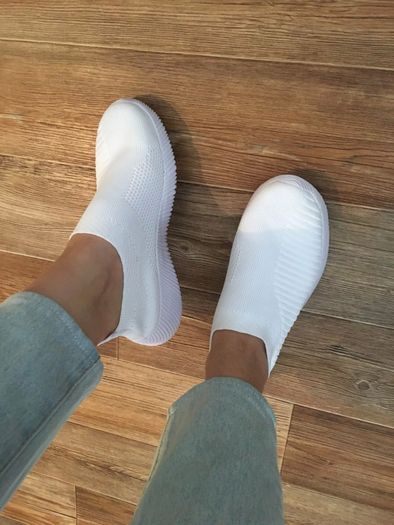 Comfortable mesh sports sneakers NO OFFERS !