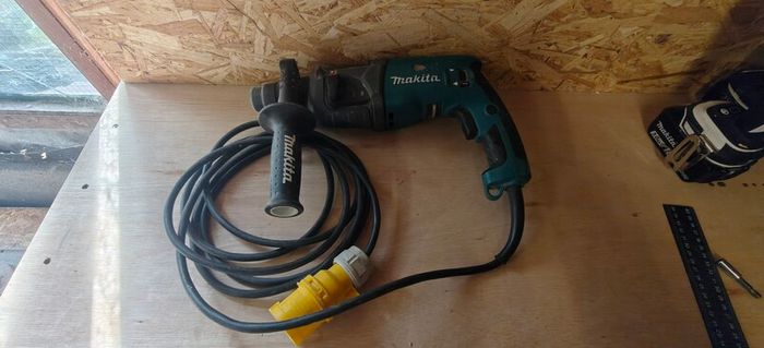 Makita 110 sds drill