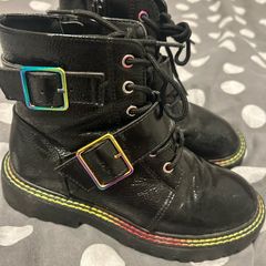 Girls Black boots UK 1