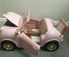 Our Generation dolls and car