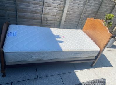 Single bed