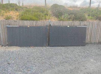 wooden gates