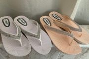 2 Pairs Low wedge Flip Flops