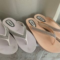 2 Pairs Low wedge Flip Flops
