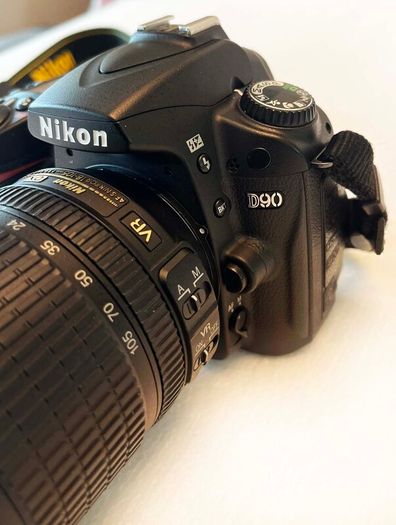 Nikon D90 18-105 VR Kit