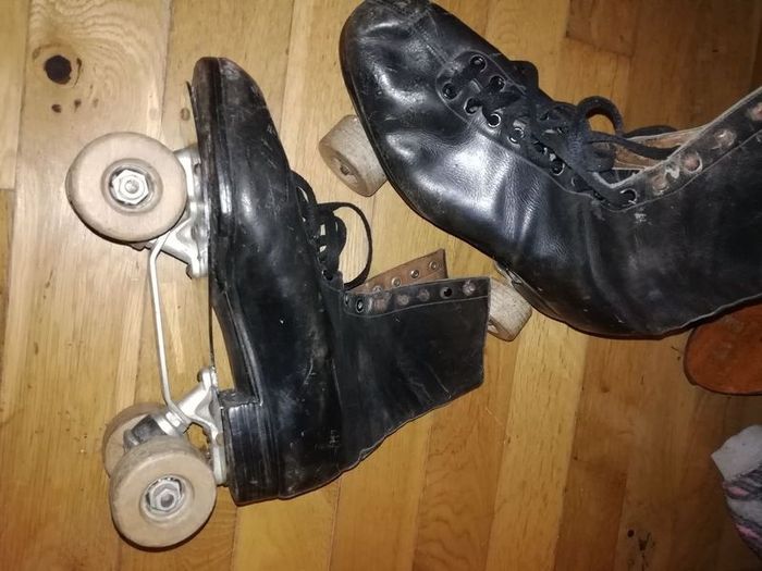 1940s roller skates