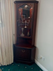 Rossmore Corner Unit