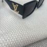 Sunglasses Image 7