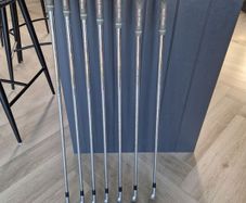 Mizuno Irons JPX 900