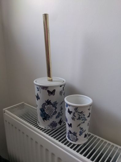 Bathroom accessories