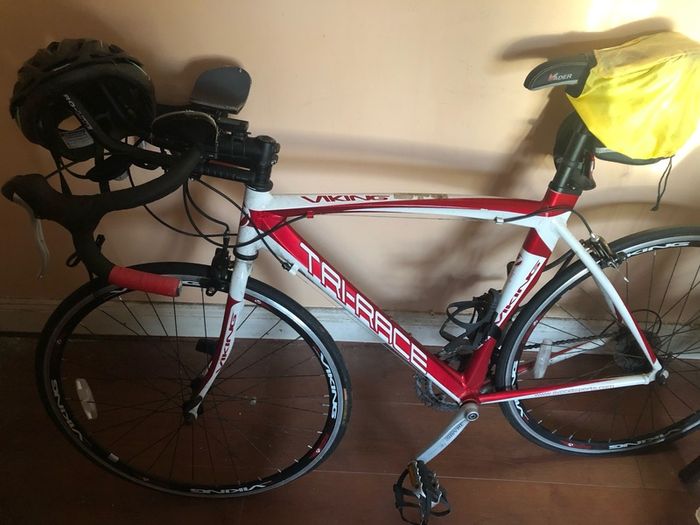 road Viking Tri-Race road bike, an entry-level multi-sport and triathlon-oriented bicycle.