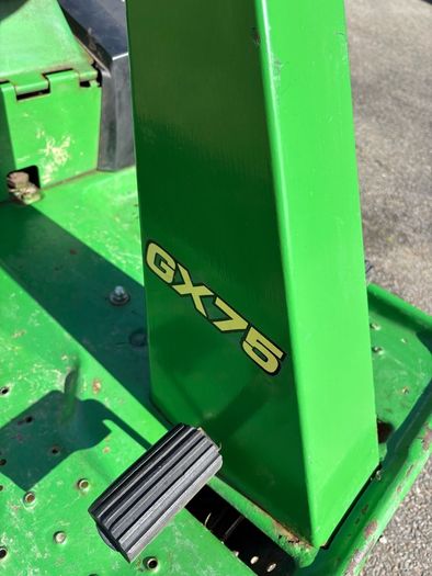 JOHN DEERE GX75 ride on lawnmower