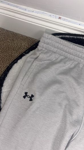 Under Armour 2 Piece Tech Set