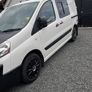 Day van Image 7