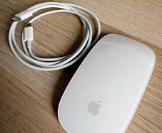 Apple Magic Mouse