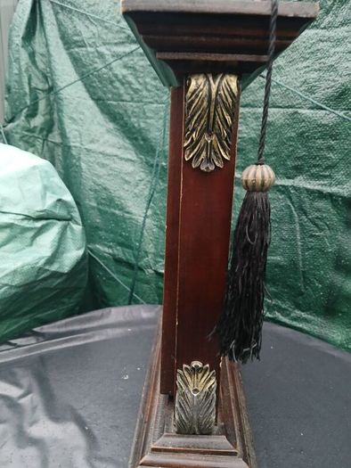 Gorgeous Wooden Vintage/Antique Curio Photo Table Cabinet