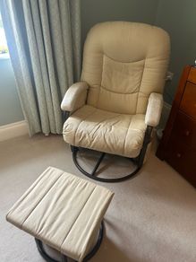 rocking chair with stool
