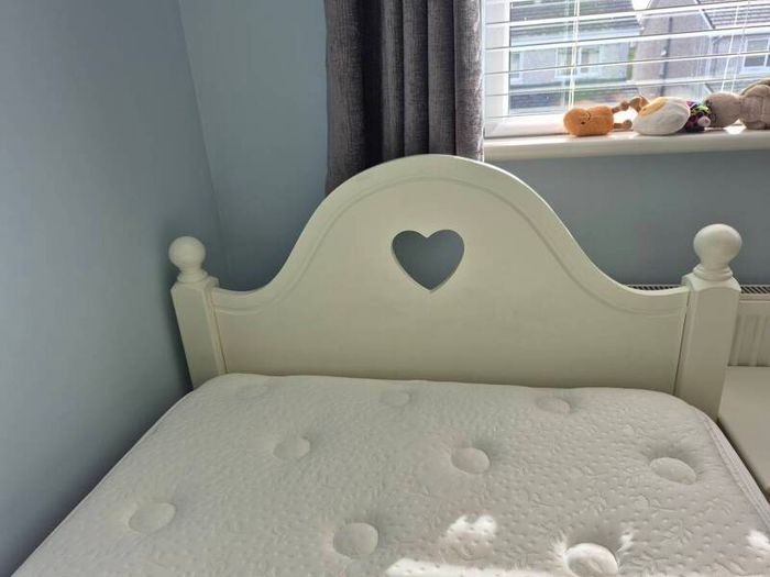 single 3ft children's bed & mattress