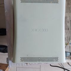 XBOX 360 Console, Powers on with Power Button flashing, disk tray not opening, being sold for parts or repair