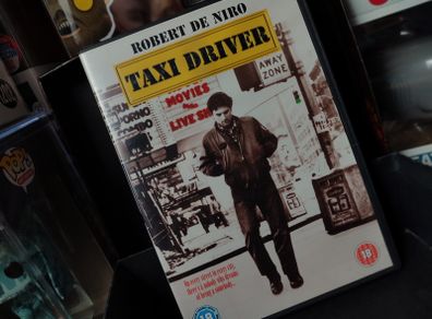 Taxi Driver ! Robert De Niro ! by Martin Scorsese ! 2004 ! Classic Movie !