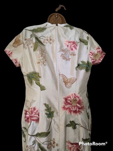 Cream floral embroidered  Oriental dress size medium occasion wedding holiday Postage included