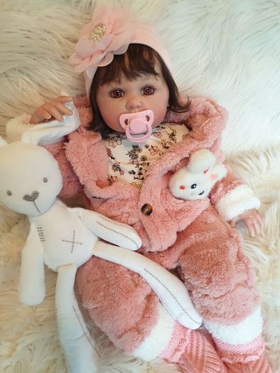 Reborns By Laura.  Huge 24inch, 6lb Reborn Doll.  Jointed Body, Free Moving Limbs.  Welcome To View