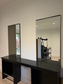 Double hairdressing/ barber station for sale!
