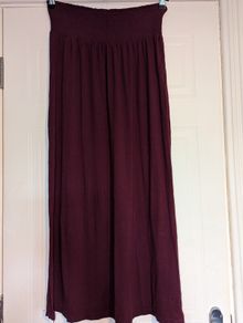 Perfect for Summer. gorgeous maxi skirt with side slits from H&M. Could also be worn as a strapless dress