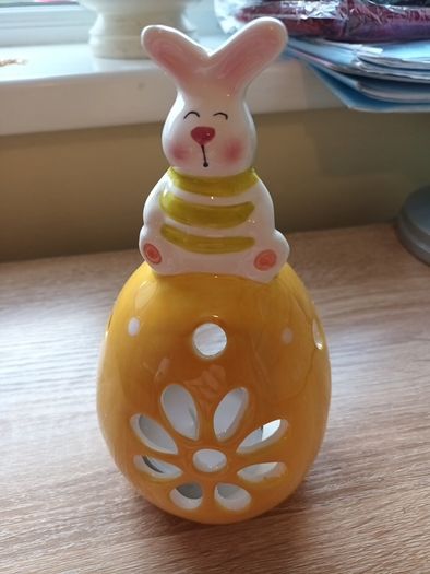 Carraig Donn Easter bunny t light holder