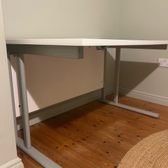 White Office Desk