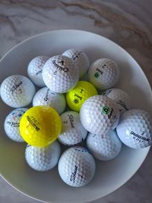 16 Golf balls