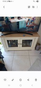 Corner TV Unit