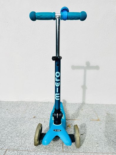 Micro Mini Foldable LED Scooter