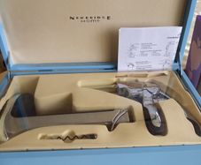 Newbridge Countertop wine opener