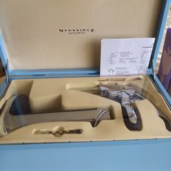 Newbridge Countertop wine opener