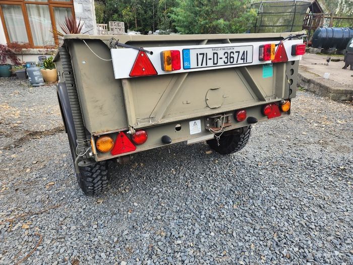 Land Rover Defender Penman Trailer - Military Farm  Army Camper Van Project
