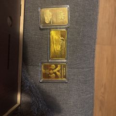 Collection of Gold Plated WW2 1oz bars