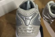 asics gel kayano 14 sand grey