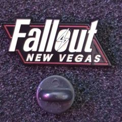 Fallout new Vegas, pin back badge.